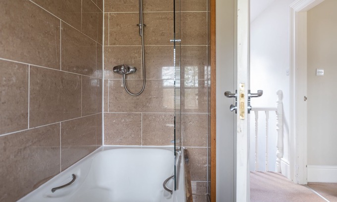 Ambleside Casa | Mill Cottage with Lake access.