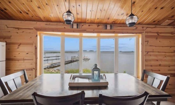 Isle Casa | Mille lacs Lake Beach House-Water Front-SAND-Fish