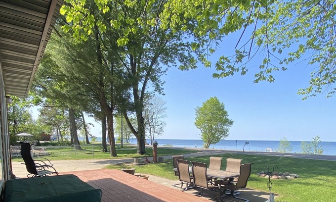 Onamia Cabina | Mille Lacs lakefront 2 bedroom cabin