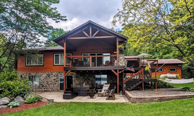 Hannibal Casa | Miller Dam Lakeview Oasis