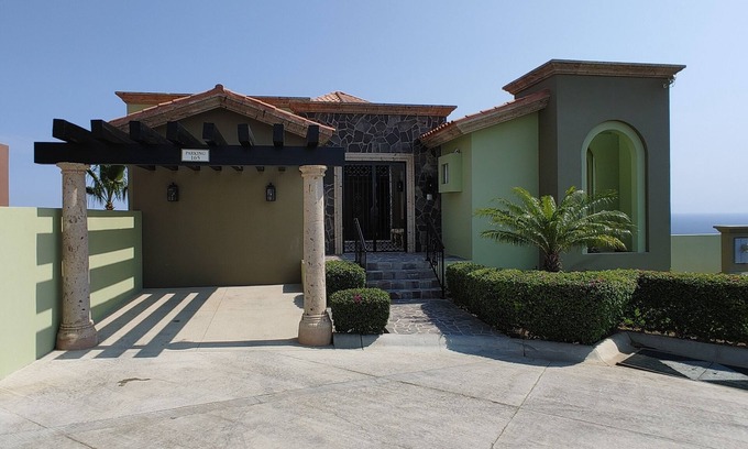 Paraíso Escondido Villa | 4 Bedroom Ocean View