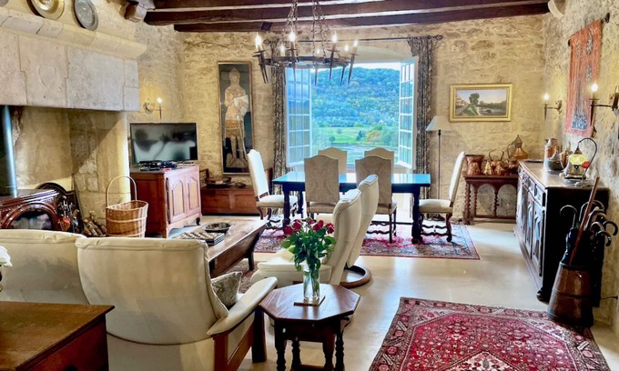 Beynac-et-Cazenac Casa | Million Euro View- Villa Mont Joie con piscina climatizada