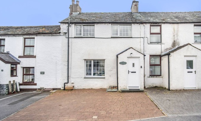 Braithwaite Cabaña | Millside Cottage - a cottage that sleeps 4 guests in 2 bedrooms