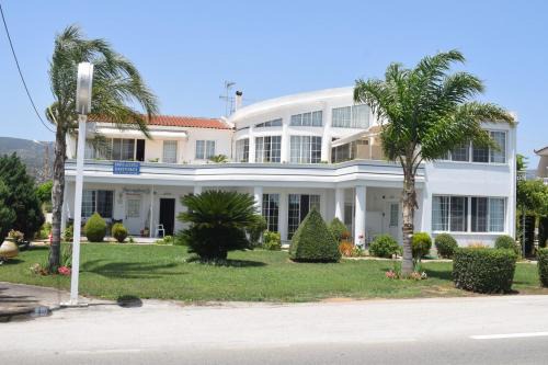 Mili Apartamento | Miloi Rooms and Apartments