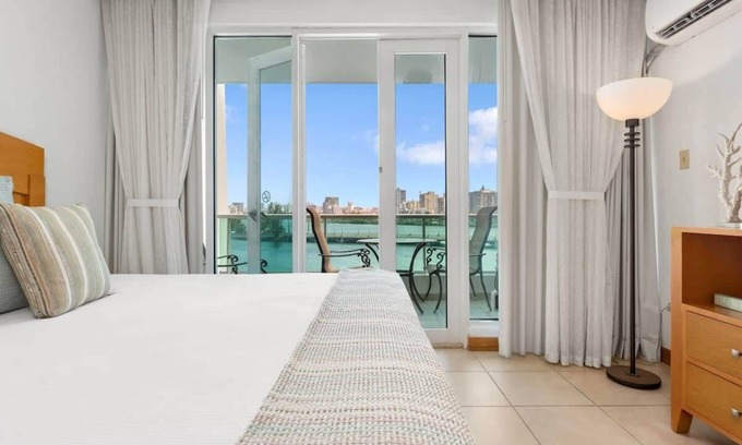 Puerta de Tierra Apartamento | Mimosa Studio | located at the Condado Lagoon Villas building in Condado
