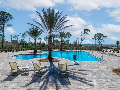 Port St. Joe Casa | Min2Beach, 6SeatGolfCart, OceanViewPools, BeachEquip, Lg Patio&Firepit