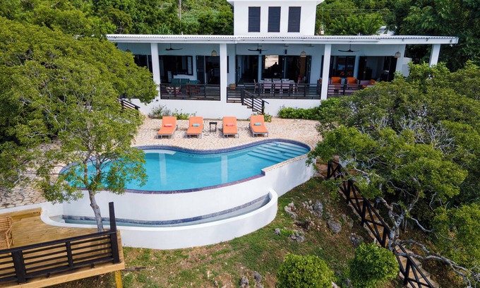 Treasure Beach Villa | Minerva House - Private Beachfront Retreat-Pool-Views-Staff