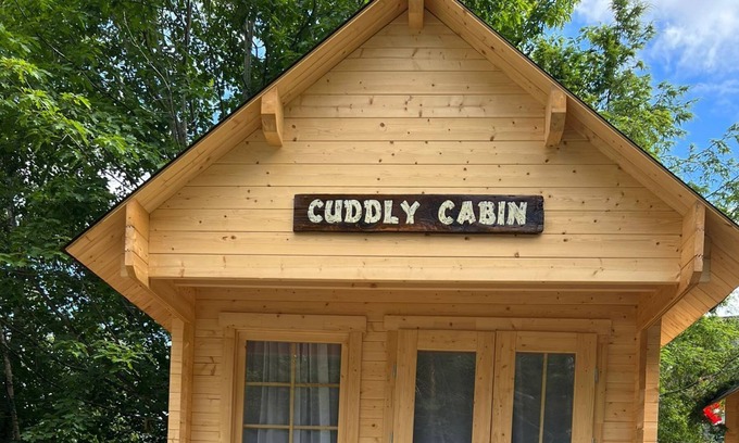 Seguin Cabina | Mini Home on the Lake