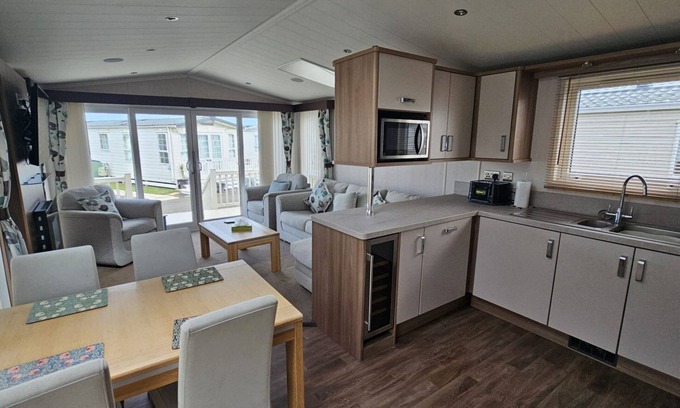 Rhyl Chalet De Esquí | Mini Lodge Robin Hood Holiday Park