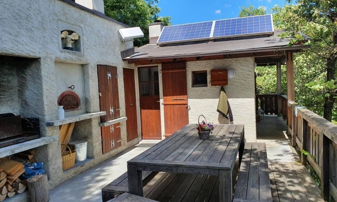 Fully Chalet De Esquí | Mini Maison Autonome Entre Vigne et Forêt Pour une Totale Déconnection