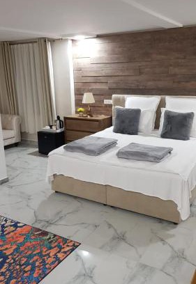 Oradea Apartamento | MINI POOL ROOMS - ULTRACENTRAL - piscina cu hidromasaj
