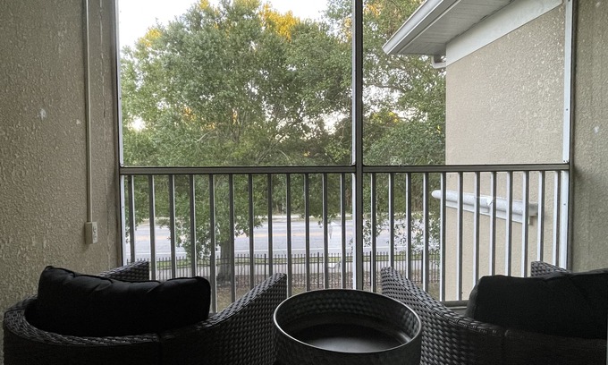 Riverview Apartamento | Riverview 3bed 2bath Bloomingdale Apartment