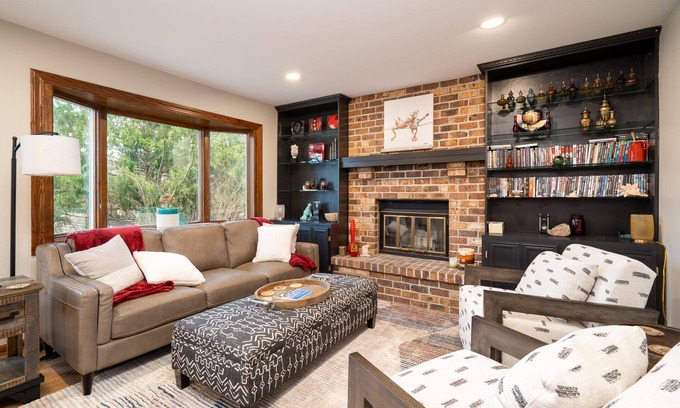 Minnetonka Casa | MINNeSTAY* Creekside Lodge | Nature |