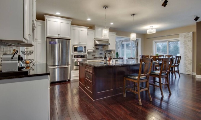 Excelsior Casa | Minnestay ** Excelsior Commons | Reuniones familiares | Compras | Lago Minnetonka