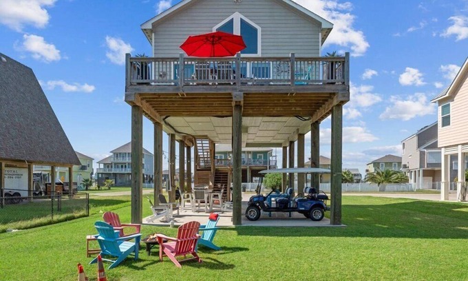 Terramar Beach Casa | Mins to Beach | Sleeps 7 | Large Deck