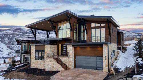 Park City Casa | Mins to Deer Valley Lift Firepit Game Room Views 5BDR Orion by AvantStay