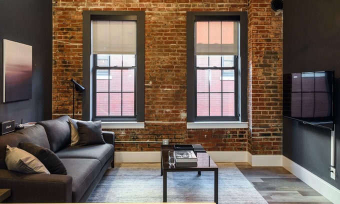 Near Southside Apartamento | Mins to Downtown, Ballpark, Arch | Aparcamiento gratuito + W&D | Zencity en Burdeos