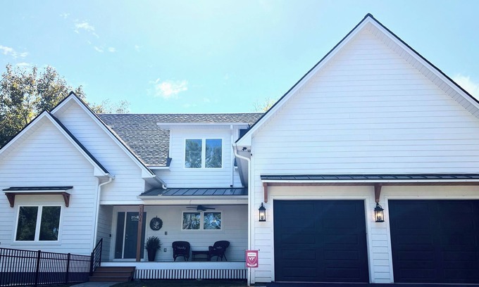 Miller Southside Casa | Minutes from Virginia Tech and Downtown Blacksburg!