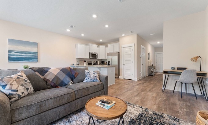 Pine Forest Casa | Minutes from white sand and blue seas! 3BR/2.5BA