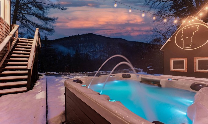 Bridgewater Corners Casa | Minutes to Skiing/Hot Tub/Arcades