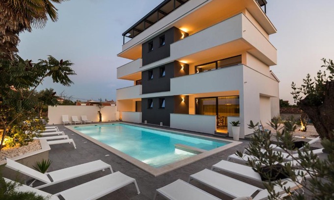 Zadar Cama Y Desayuno | Mirabilis Residence