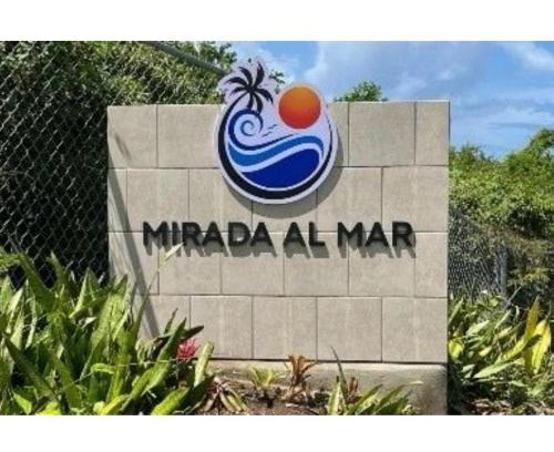 Borinquen Otro | Mirada al Mar 03