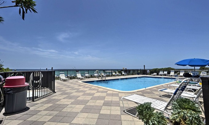 Miramar Beach Apartamento | Miramar Beach Retreat - Beachfront & Poolside