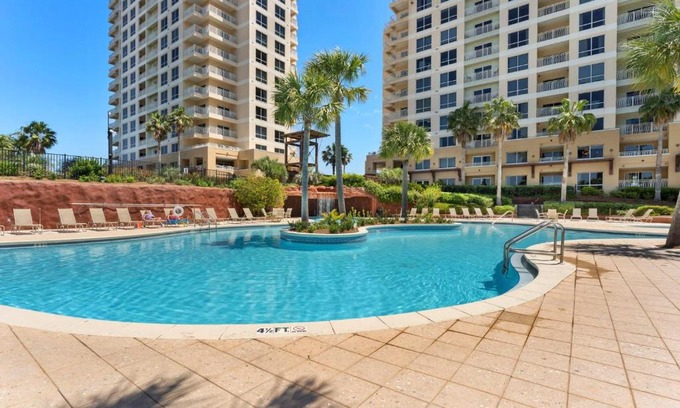 Sandestin Casa | Miramar Beach Studio w Pool Tennis Walk to Beach Luau Eastern Sky