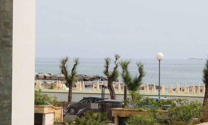 Arma di Taggia Apartamento | Apartamento Miramare 2 en un complejo residencial.