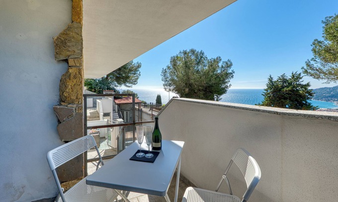 Lavina Apartamento | Miramare 2 LUX - Total Sea View, Andora, Italy