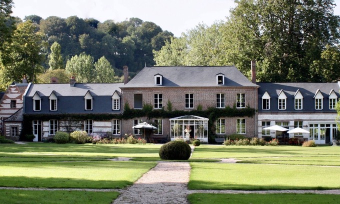 Maisnieres Apartamento | Mirus apartment at Château d'Harcelaines