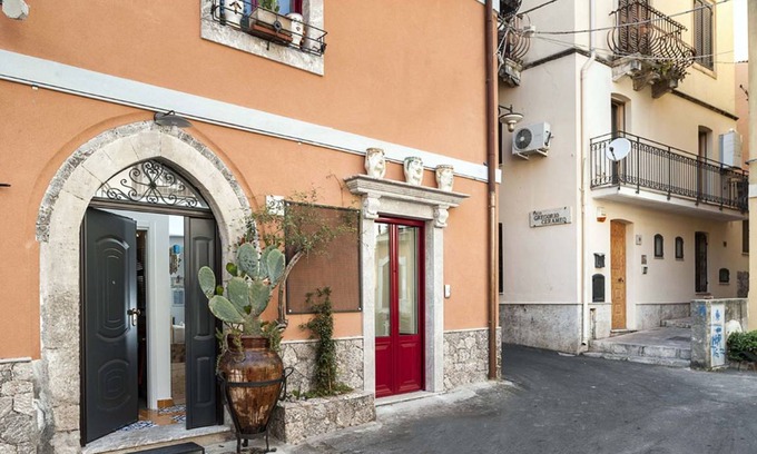 Taormina City Centre Casa | Miseria e Nobiltà
