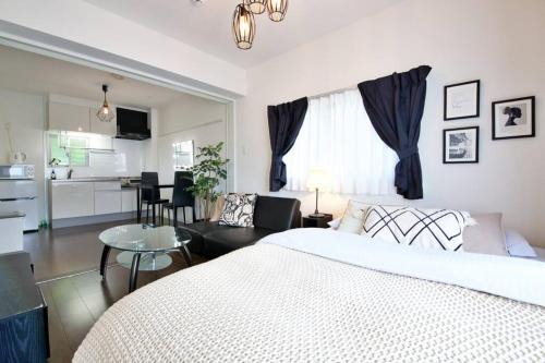Onna Apartamento | Mishuku Onna 301