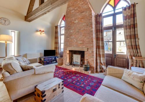 Docking Casa | Mission Hall