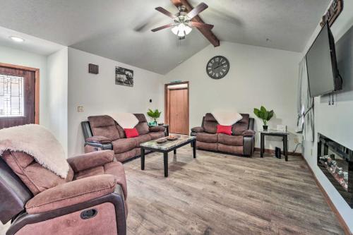 Branson West Casa | Missouri Retreat about 7 Mi to Silver Dollar City