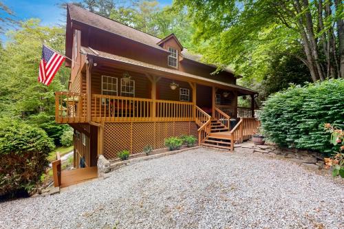 Cullowhee Casa | Misty Falls Hideaway