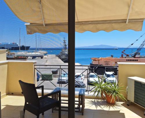 Lesvos Apartamento | Mitilene Harbour Watch