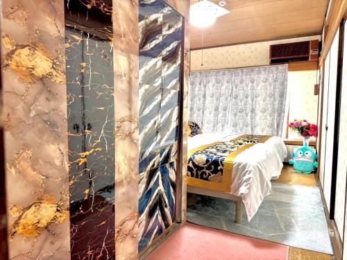 Higashi-osaka Cama Y Desayuno | Mito Houses 15 or 20 Pax - Bus & Breakfast Options