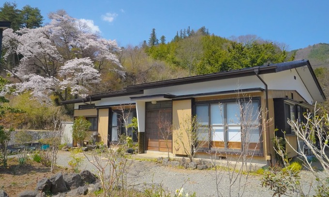 Nishikatsura Casa | Mitsutoge no Yado a house where you can feel the - Taisho Roman House where you can feel the four seasons / Minamitsuru-gun Yamanashi
