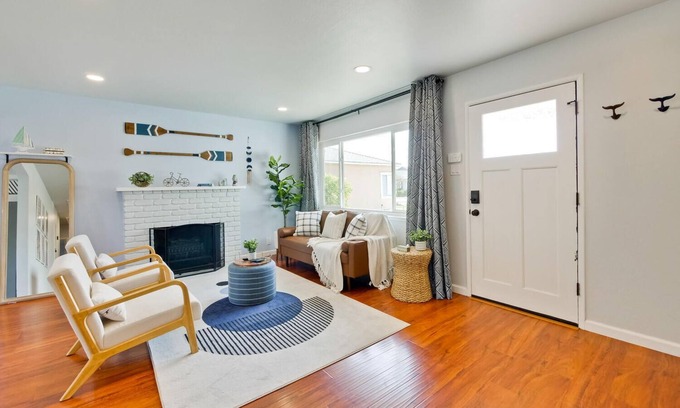 Santa Clara Casa | MJ@Cozy 2B1B Duplex / AC / Walk to Shopping 1891