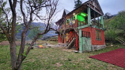 Kullu Casa | MJ's cafe and homestay