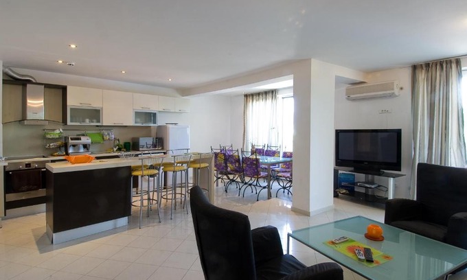 Chaika Apartamento | MNG Holiday Yassen Apartments