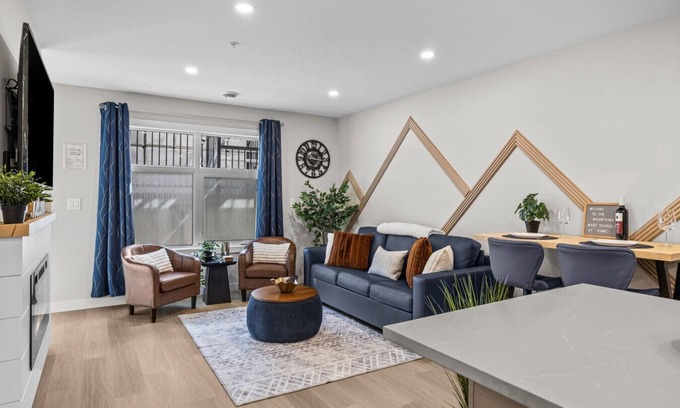 Harvie Heights Apartamento | Mnt Peak Views | Steps to Banff Gate | Hot Tub
