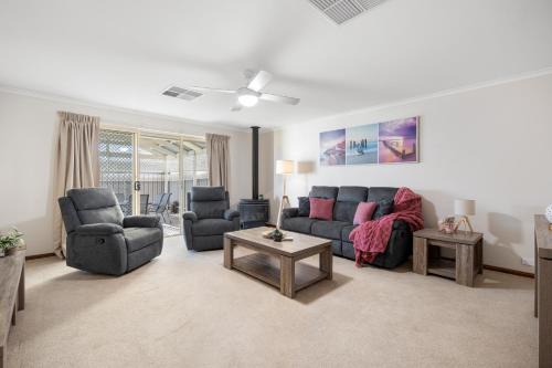 Moana Apartamento | Moana Hideaway - 3BR, BBQ, Parking
