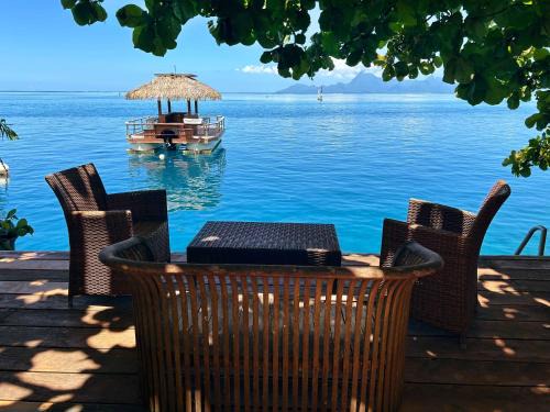 Punaauia Casa | Moana Waterfront Bungalow