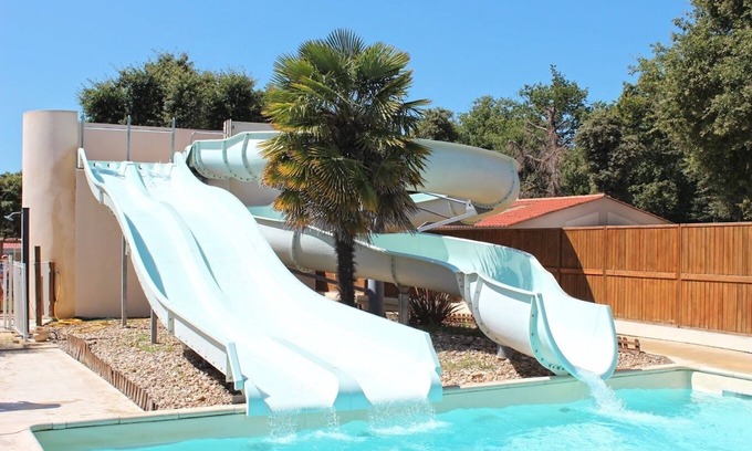 Saint Laurent de la Pree Casa | Mobil-home