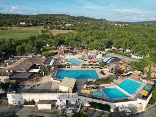 Lagorce Otro | Mobil home climatisé 6pers. 3CH camping domaine de chaussy 5* Ardèche