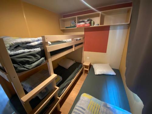 Angles Otro | mobil home personnes