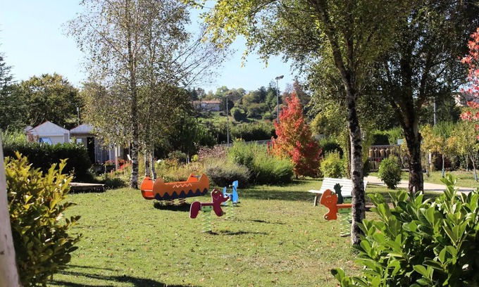 Verteillac Casa | Mobilheim 2 Schlafzimmer 6 Personen mit Klimaanlage 6 Personen