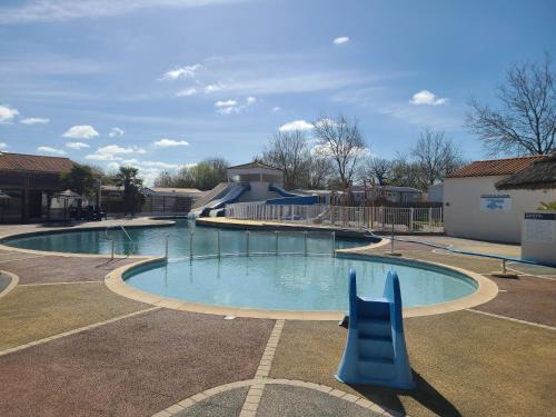 Talmont-Saint-Hilaire Otro | Mobile home